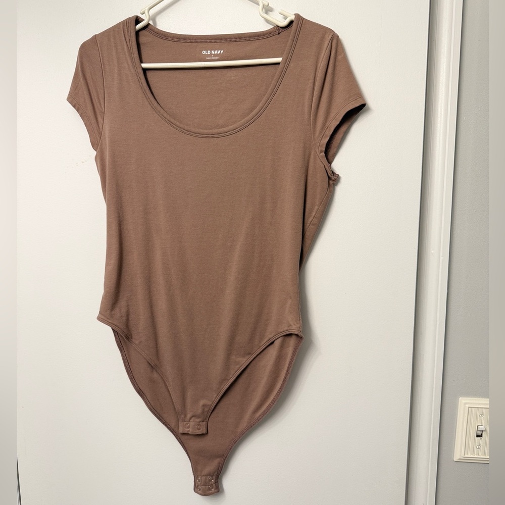 Old Navy Cocoa Short Sleeve Bodysuit